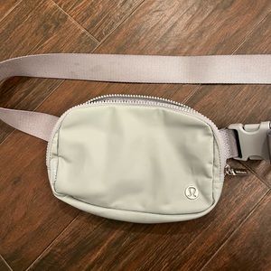 Lululemon gray belt bag